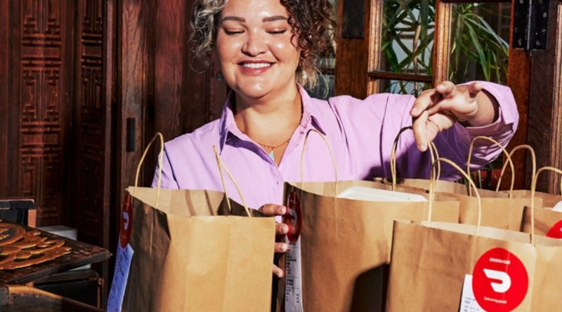 Customer with a DoorDash’s order and many bags