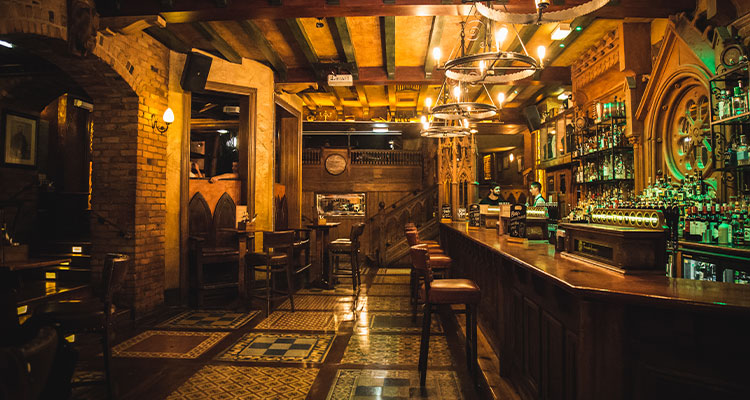 Waxy O'Connor's London interior